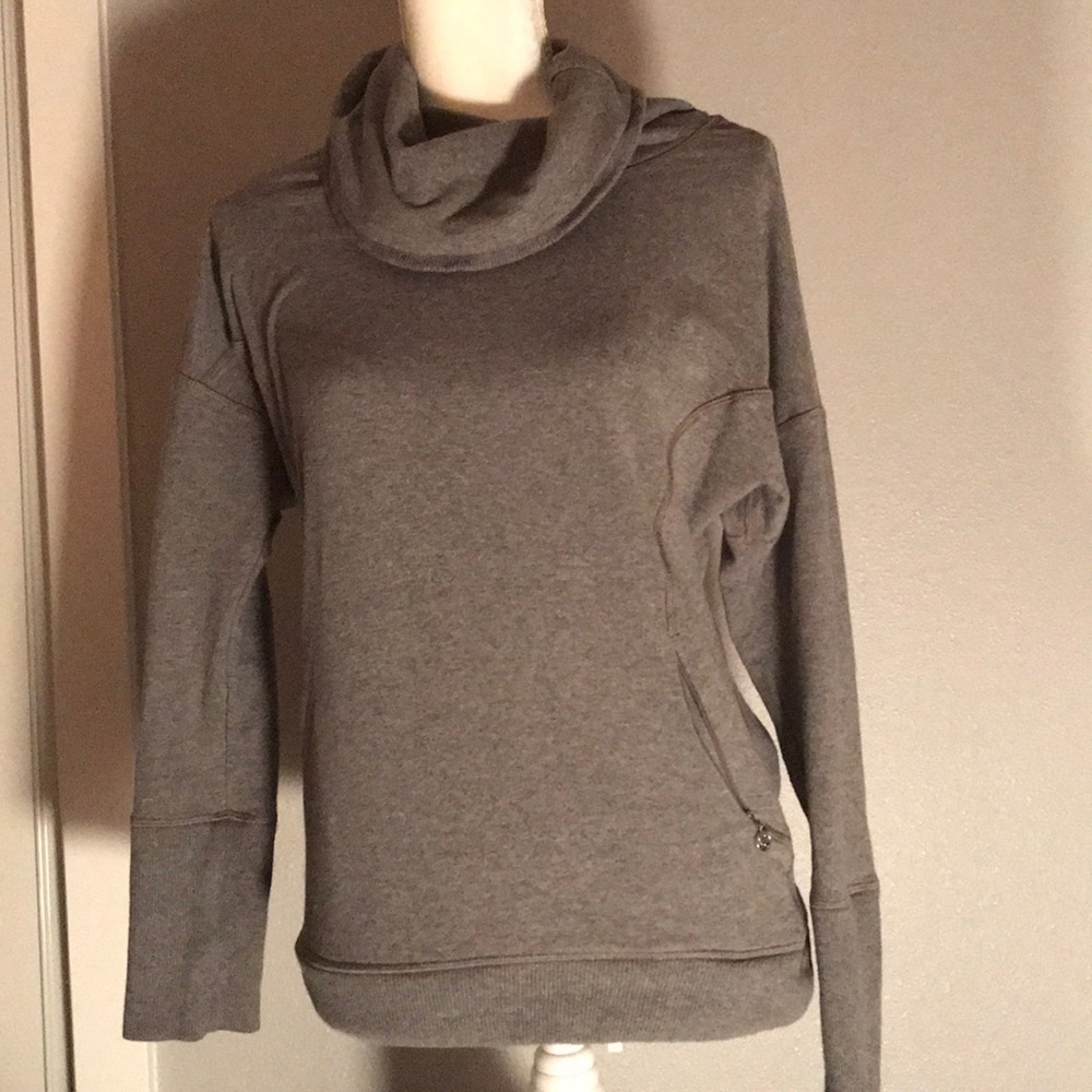 Lululemon pullover